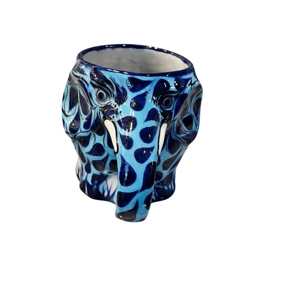 Signed Mexico Dimensional Blue Elephant Mug Signed Guate - Picture 1 of 13
